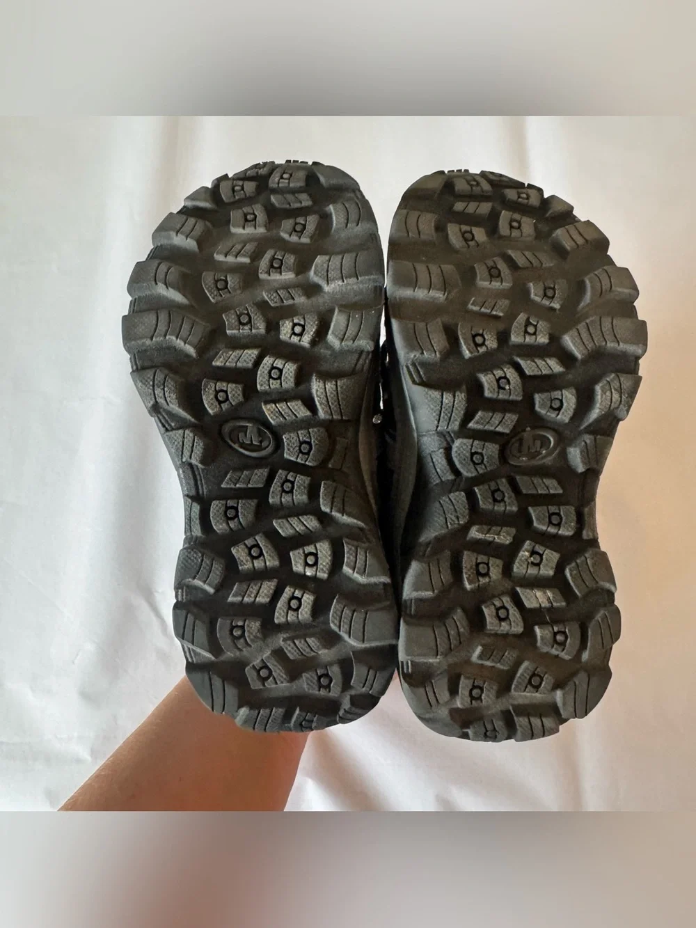 MERRELL Size 11 Boys or Girls Waterproof Hiking Boots